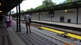 シェーンブルン宮殿に行くときの最寄り駅です。