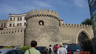 城壁の内外を見て回ります