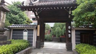 日蓮宗の寺院です。