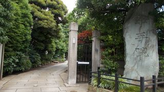 真言宗豊山派の寺院です。