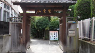 浄土宗の寺院です。