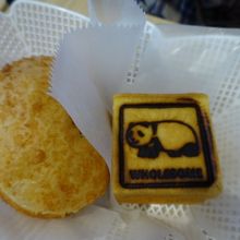 キューブあんぱんとカレーパン