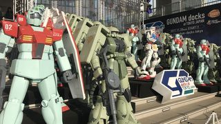 ガンダムがたくさん