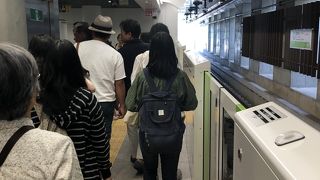 駅前の広場でイベントが多いみたいですね（訪問時は全国餃子祭りでした）
