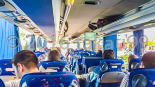 グラナダのイン・アウトで長距離バスを利用しました。