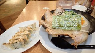 京都駅八条口アバンティ地下にあるとんこつラーメン店