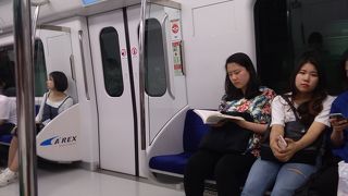 ソウル観光の足