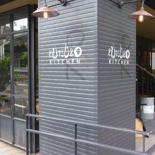 ホテルの一階レストラン。