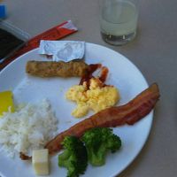 食べかけですが朝食です