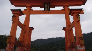 満潮と干潮で違う表情を見せてくれる★厳島神社