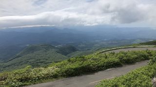 すばらしい見晴らしと タニウツギ