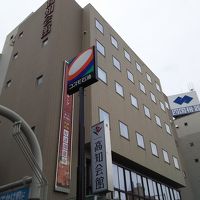 県庁前電停の眼の前