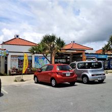 古宇利島側のドライブイン