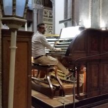 パイプオルガン奏者