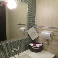 シャワールーム　2階到着ロビー (羽田空港国際線旅客ターミナ