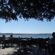 乗船までの時間つぶしに、近くのカフェへ。