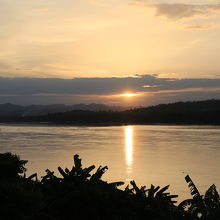 レストランSMILE@CHIANGKARNから見た夕陽