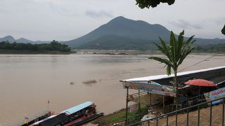 メコン川が大きく左折する景勝地