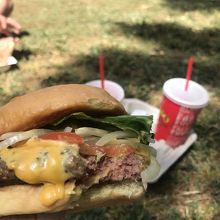 オリジナルハンバーガーのコンボを頼みました