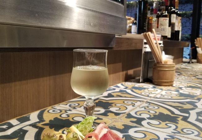ひとり飲みにも便利