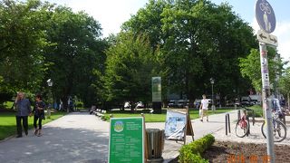 ミラベル公園の北側にある公園です。