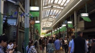 本能寺の前のかーケード街