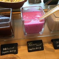 ドラゴンフルーツを使ったドレッシング。