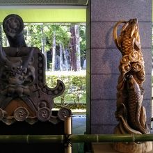 「瑞巌寺の瓦」と震災の塩害で伐採された杉を使用した「登竜」