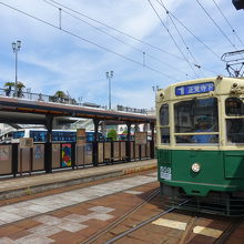 路面電車おりてすぐです