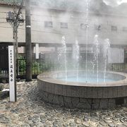 湯気が出ている噴水