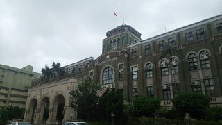 総統府からすぐ