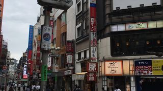 朝のセンター街