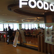 フードコートの様子
