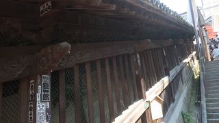 暗くて燈篭は殆ど見えません