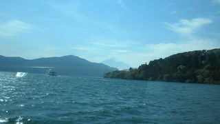 お薦めは遊覧船です