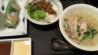 店名通りアジアン料理