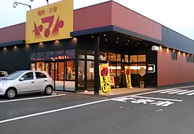 (ヤマト)毎月上旬には冷麺まつりが開催されていて、冷麺を半額の400円位でいただけます。