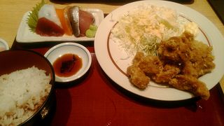 お刺身、唐揚げ食べ放題定食がおすすめです。