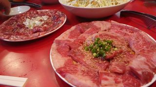 肉も旨いがキャベツも旨い