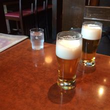お昼からビールがうまい。