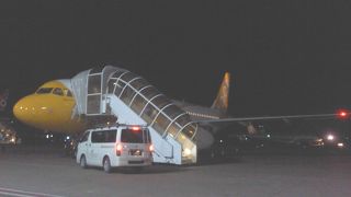 ボーディングブリッジがない