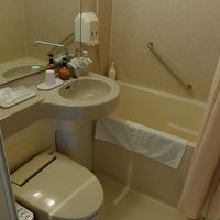 女性専用禁煙シングルの浴室。