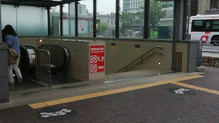 他の商業施設にもアクセス良好な地下街