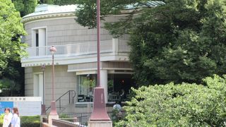 公園内にあります