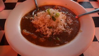 ニューオーリンズ初めての料理はローカルの食べ物で。