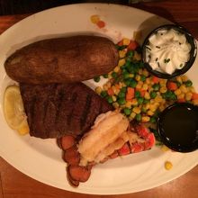 Steak & Lobster（$11.99）