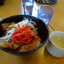 サロマ豚丼を食べました