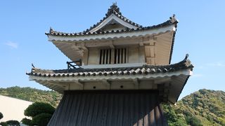 城の櫓の様な造り