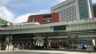 ものすごく凝った造りの像