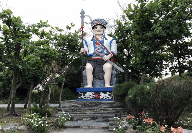 阿美族の賑やかなダンスショー